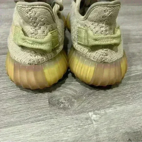 Adidas Yeezy Boost 350 V2 Flax Sneakers Men’s Size 9.5